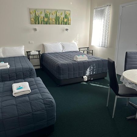 Fairway Lodge Motel Кемпсі Екстер'єр фото